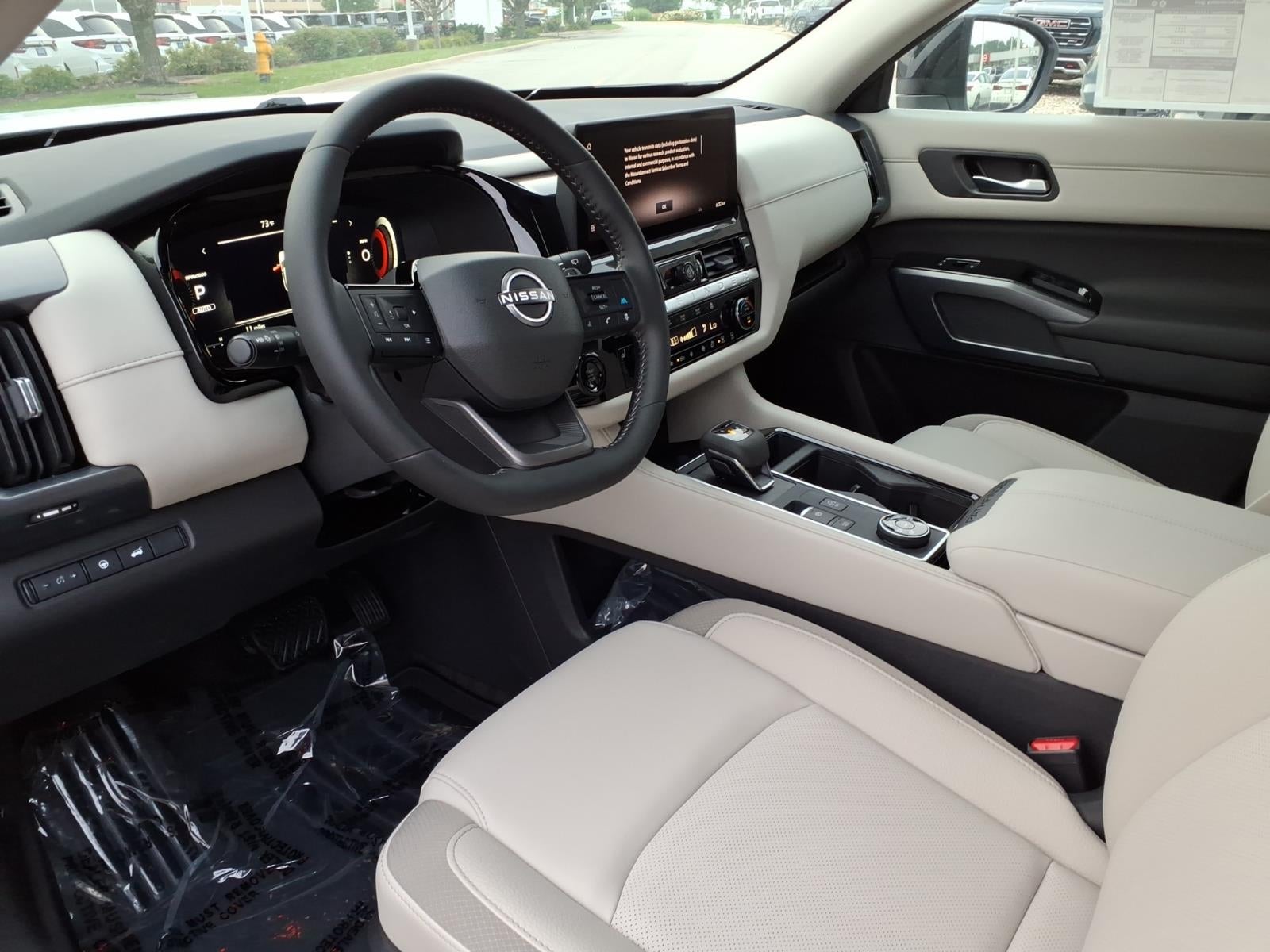 2026 Nissan Pathfinder SL