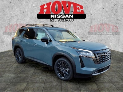 2026 Nissan Pathfinder SL