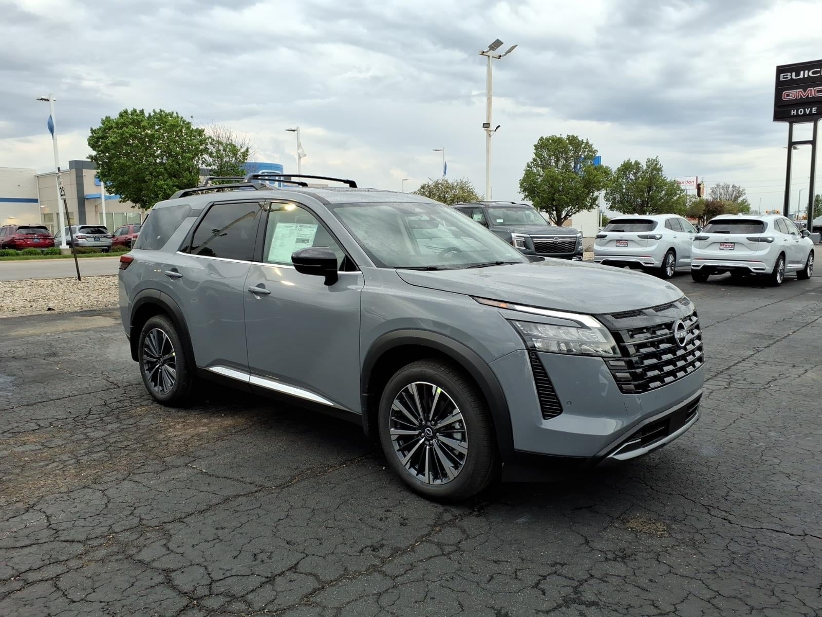 2026 Nissan Pathfinder Platinum