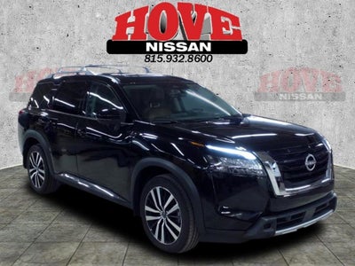 2023 Nissan Pathfinder Platinum