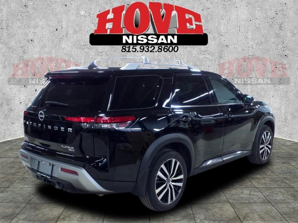 2023 Nissan Pathfinder Platinum