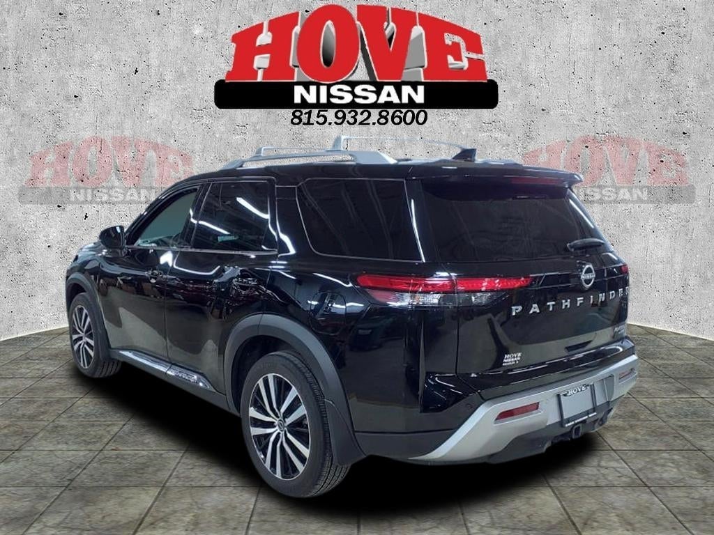 2023 Nissan Pathfinder Platinum