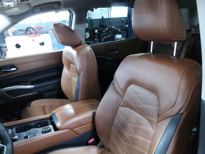 2023 Nissan Pathfinder Platinum