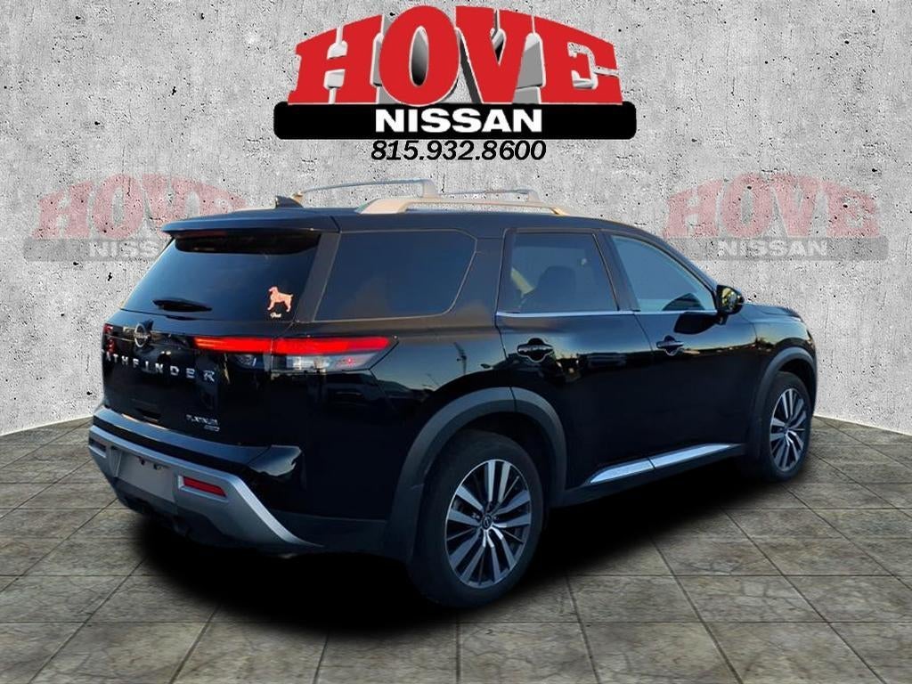 2022 Nissan Pathfinder Platinum