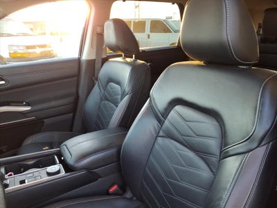 2022 Nissan Pathfinder Platinum