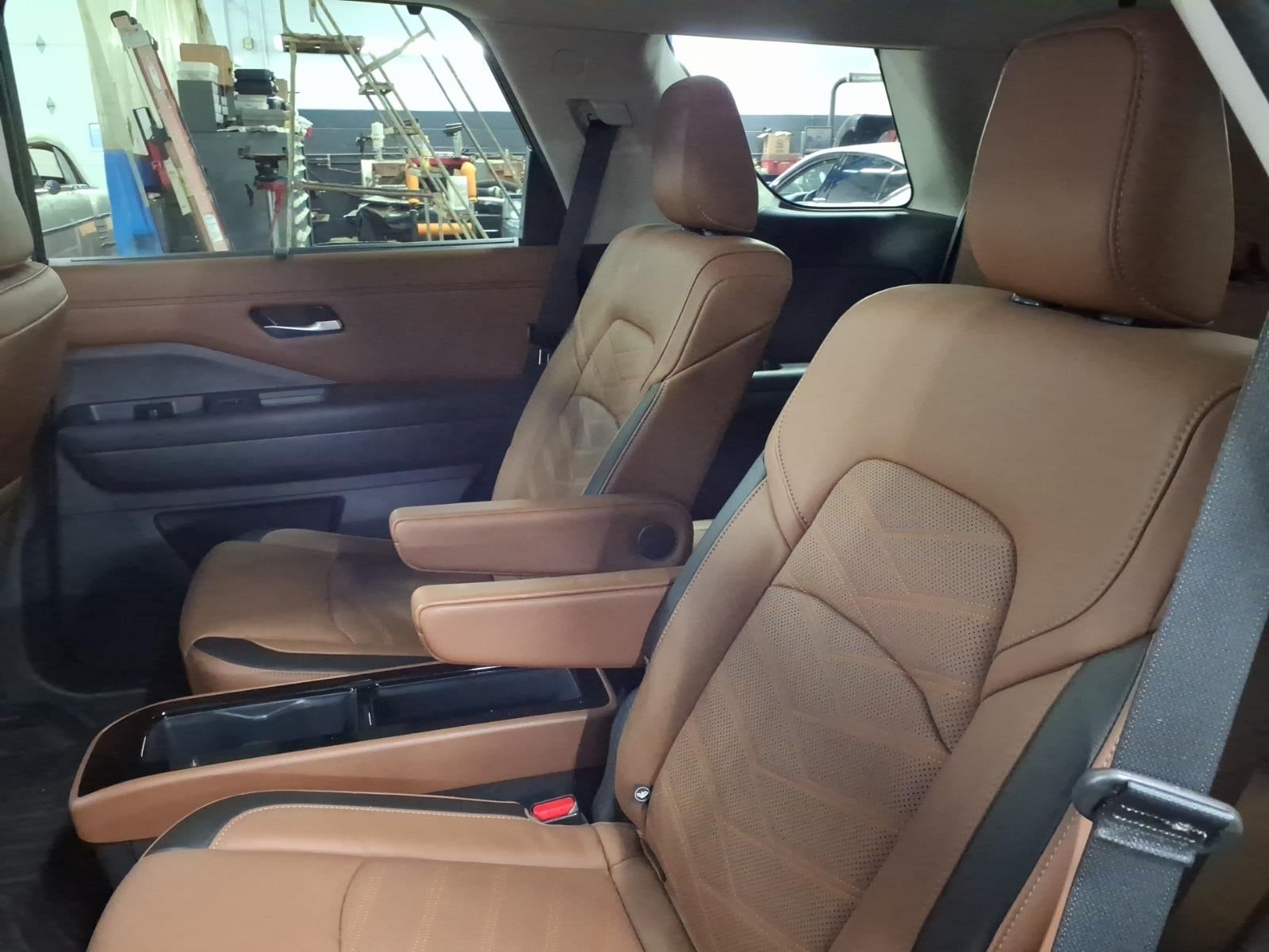 2025 Nissan Pathfinder Platinum