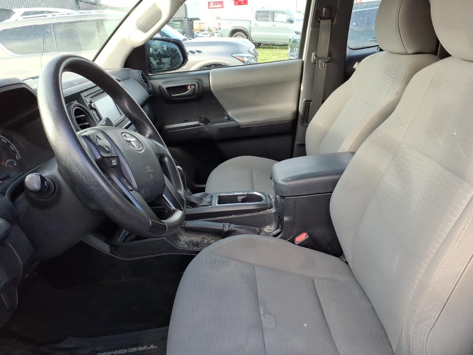 2017 Toyota Tacoma SR