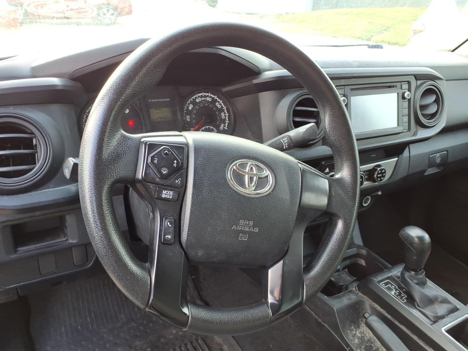2017 Toyota Tacoma SR