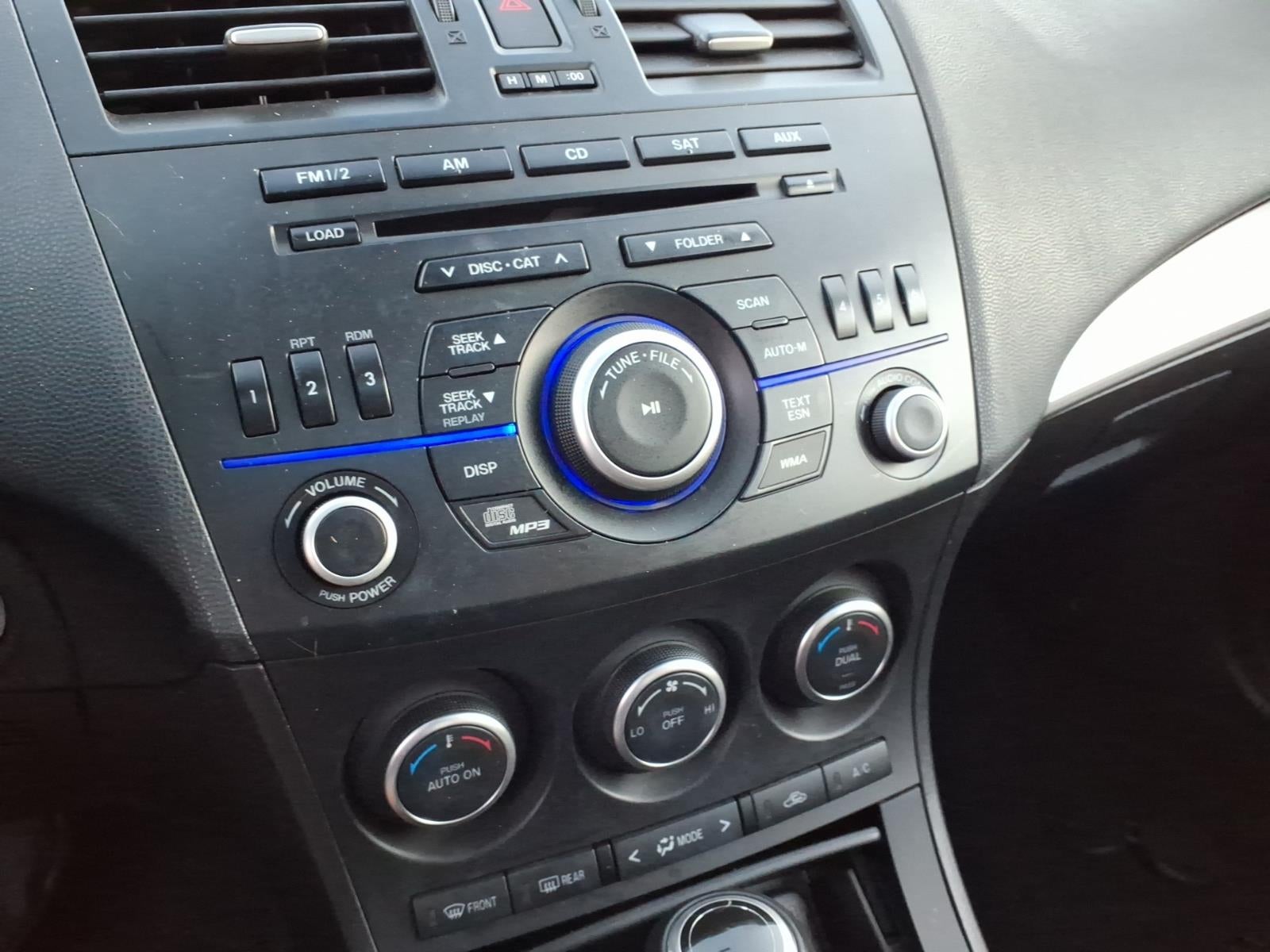 2013 Mazda Mazda3 i Touring