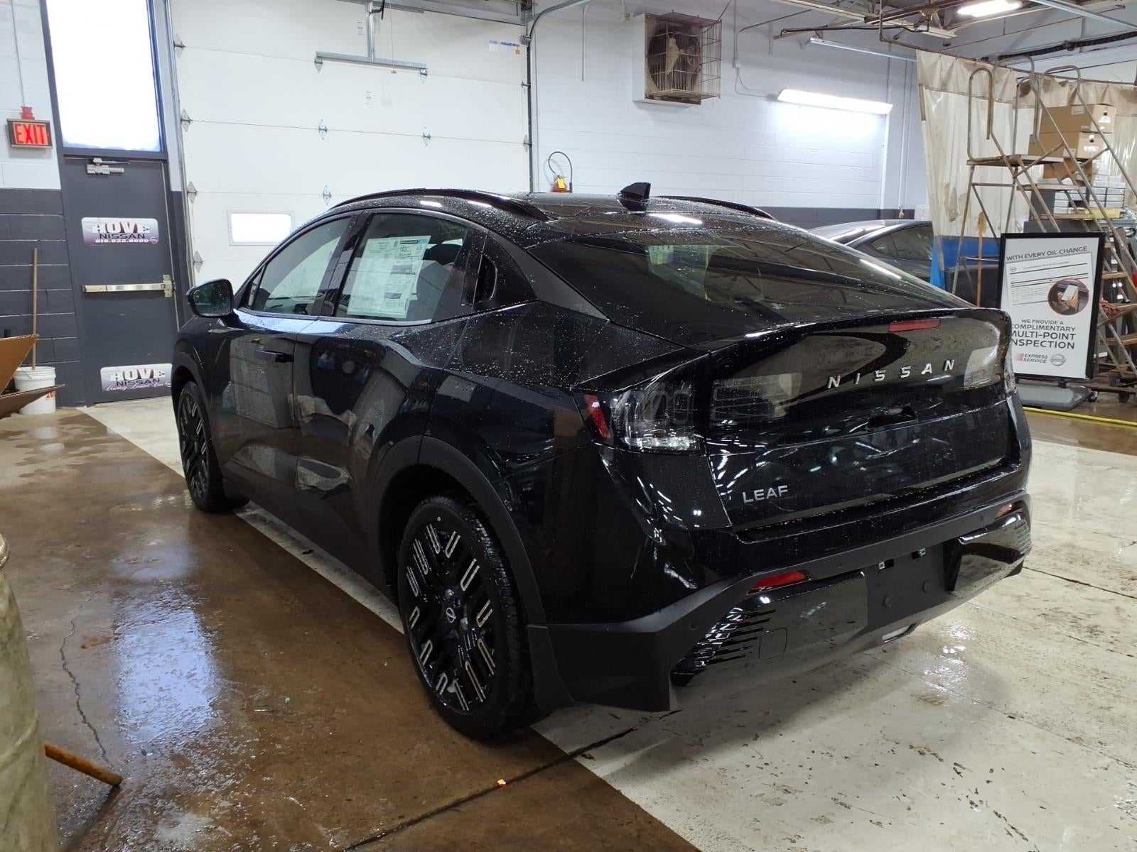 2026 Nissan LEAF Platinum+