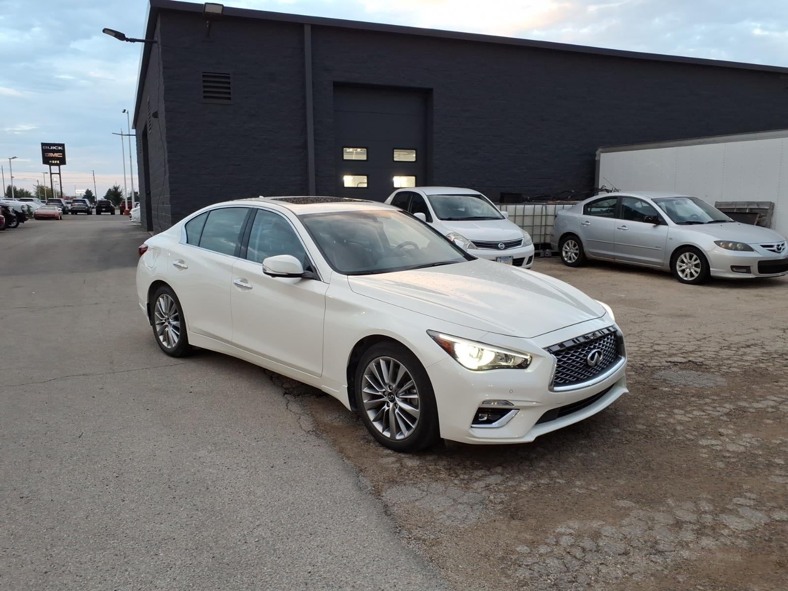 2023 INFINITI Q50 LUXE