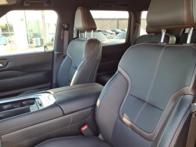 2025 Nissan Armada SL