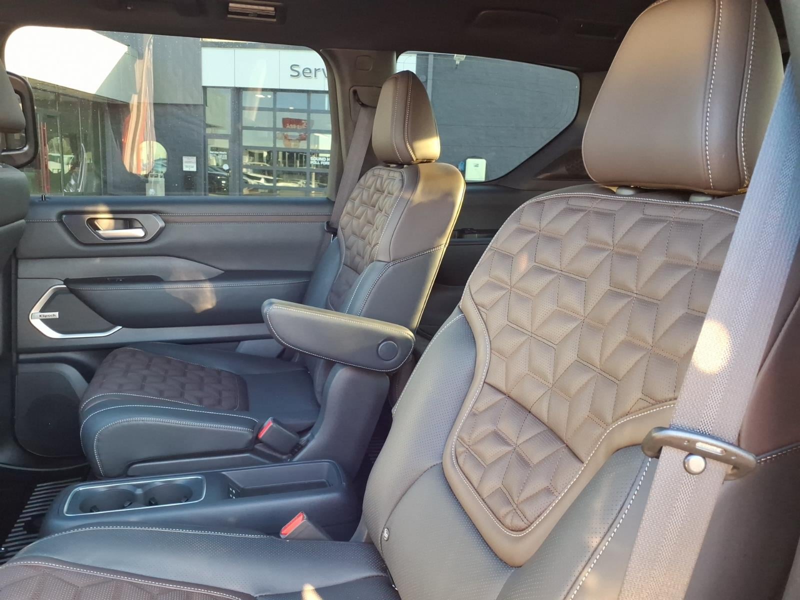 2025 Nissan Armada Platinum