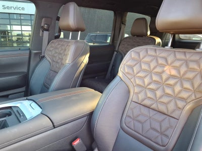 2025 Nissan Armada Platinum