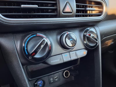 2021 Hyundai KONA SE