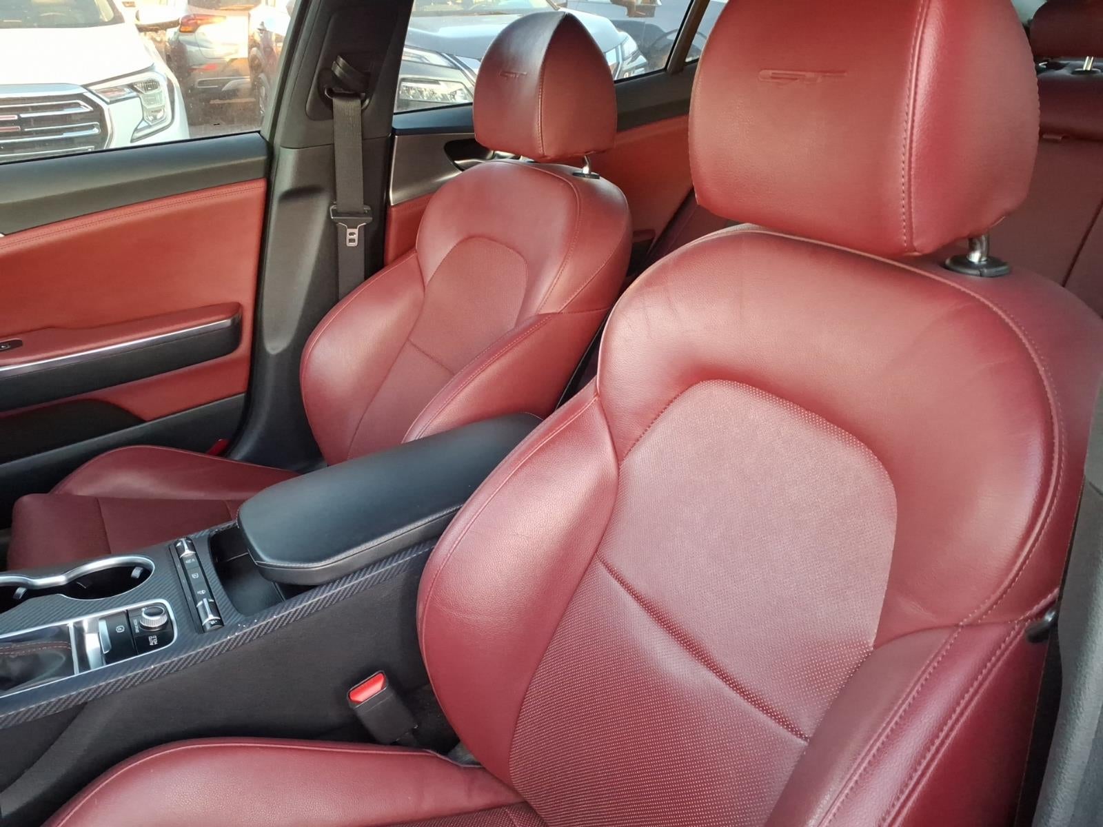 2022 Kia Stinger GT1