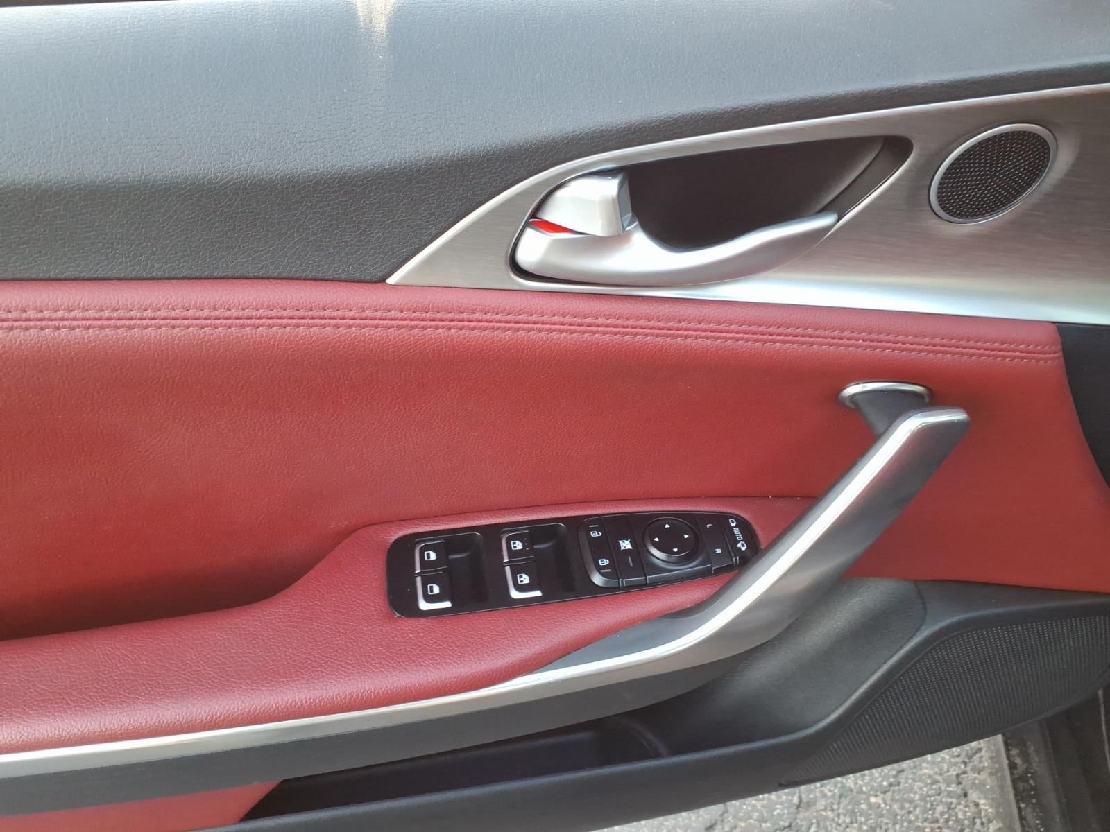 2022 Kia Stinger GT1