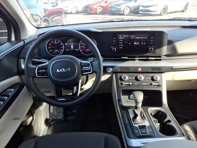 2024 Kia Carnival LX