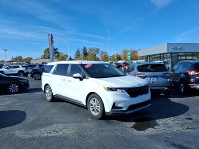 2024 Kia Carnival LX