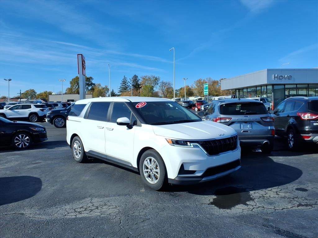 2024 Kia Carnival LX