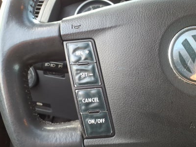 2005 Volkswagen Touareg V8