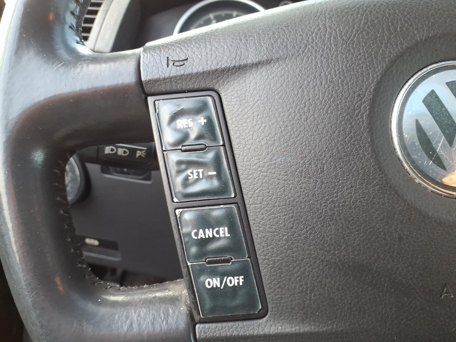 2005 Volkswagen Touareg V8