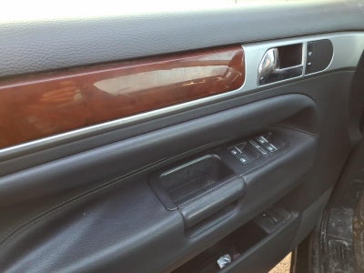 2005 Volkswagen Touareg V8