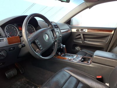 2005 Volkswagen Touareg V8