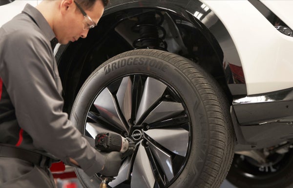 Hove Nissan in Bourbonnais IL